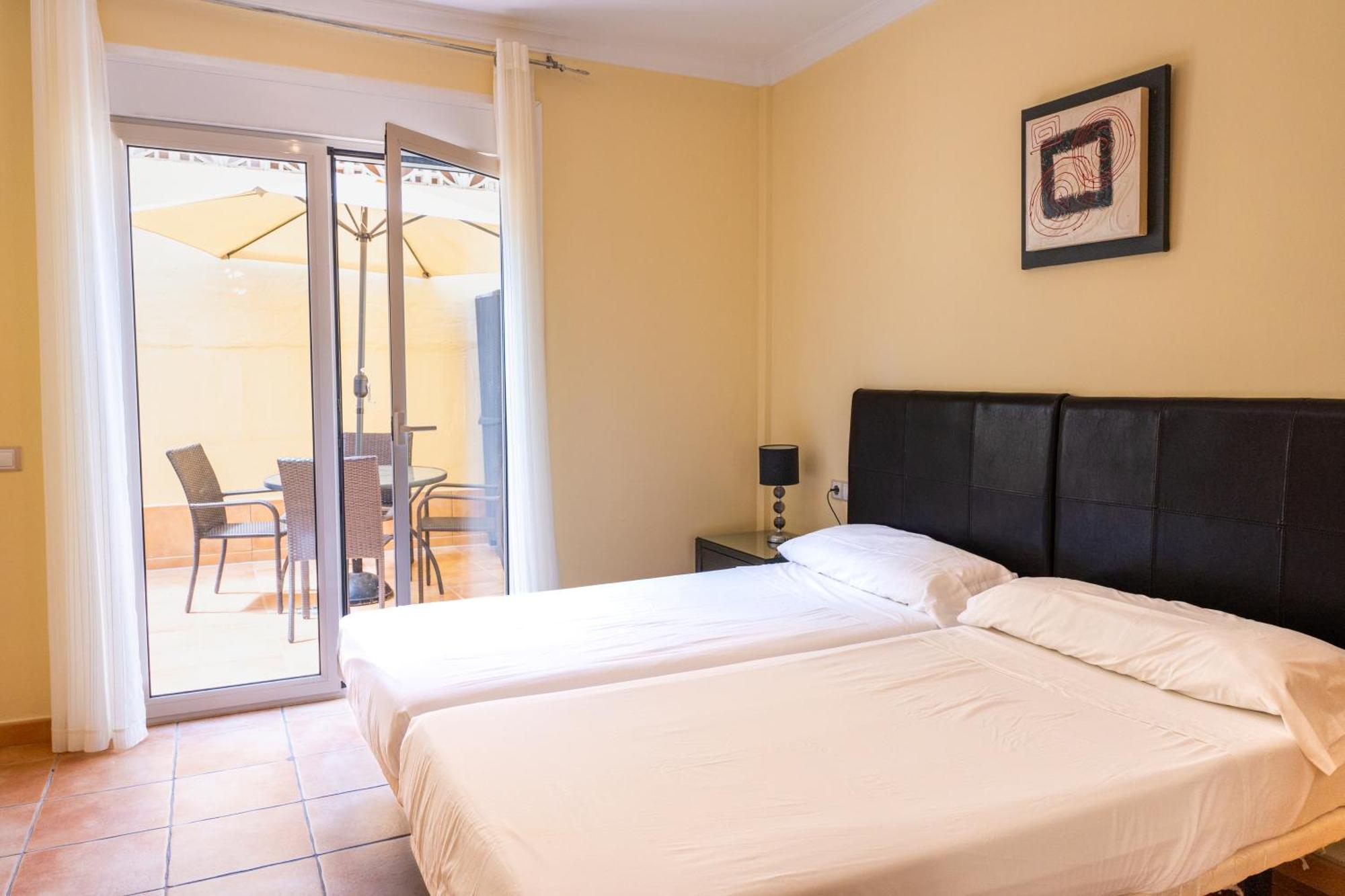 Villas Y Apartamentos El Sultan คอร์ราเลโฮ ภายนอก รูปภาพ