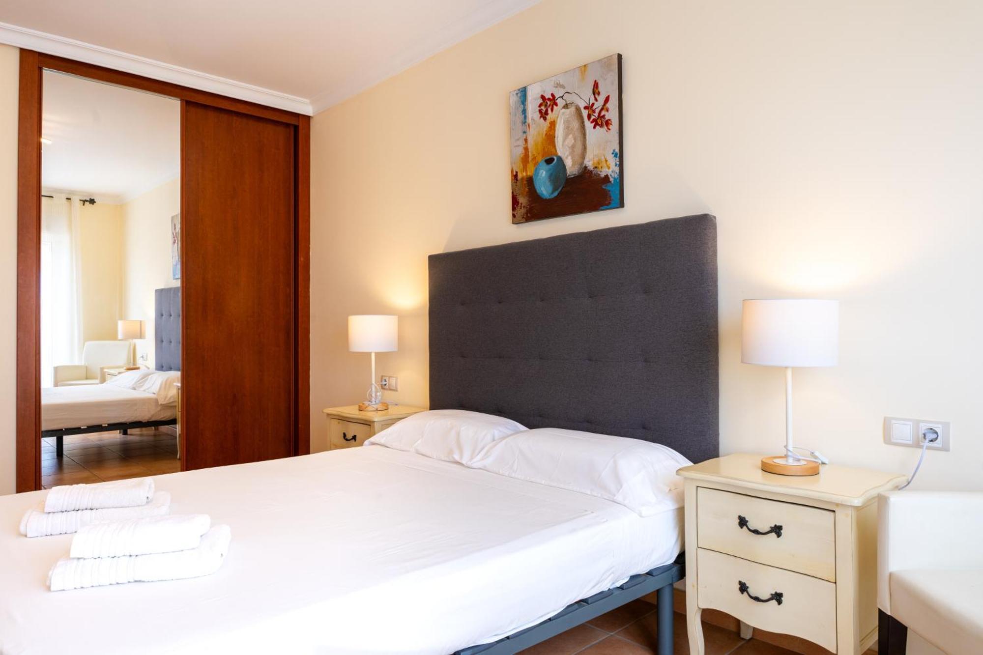 Villas Y Apartamentos El Sultan คอร์ราเลโฮ ภายนอก รูปภาพ