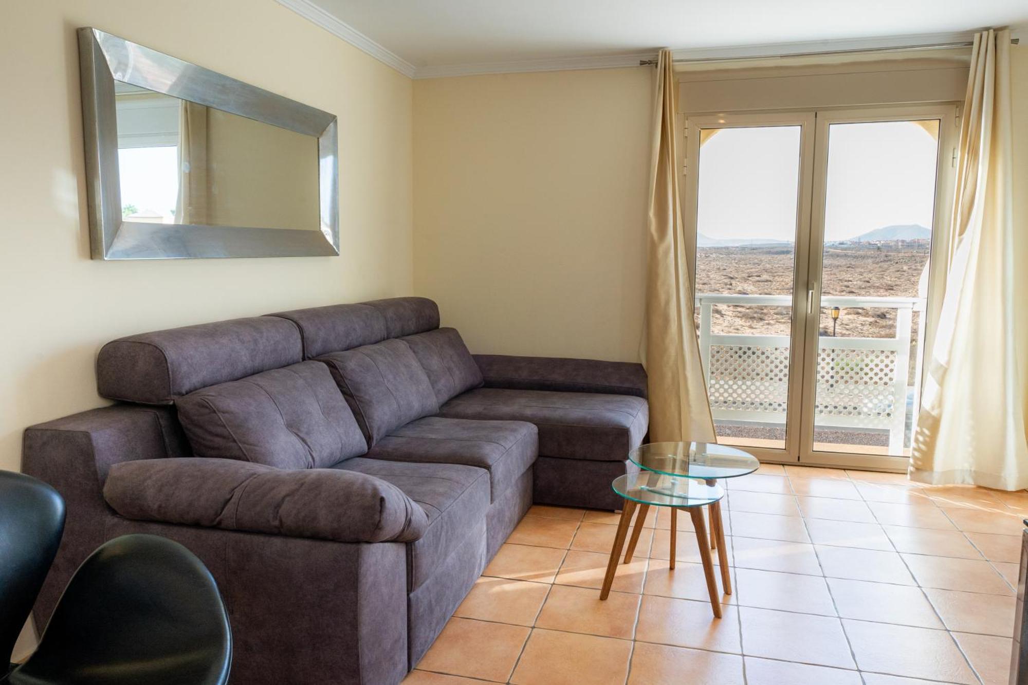 Villas Y Apartamentos El Sultan คอร์ราเลโฮ ภายนอก รูปภาพ